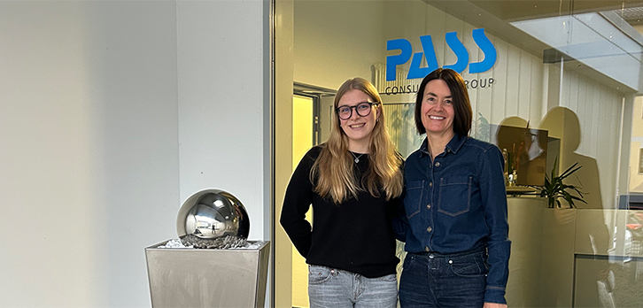 PASS sponsert mit Lena Ludwig eine Nachwuchshoffnung im Profischwimmen PASS sponsert mit Lena Ludwig eine Nachwuchshoffnung im Profischwimmen